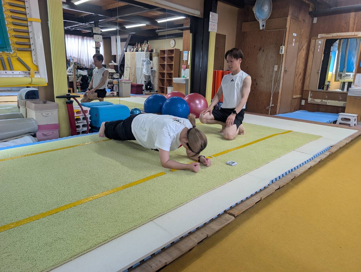 プランクによるインナーマッスルトレーニング